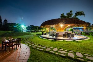 Nhà Hàng Sinh Thái