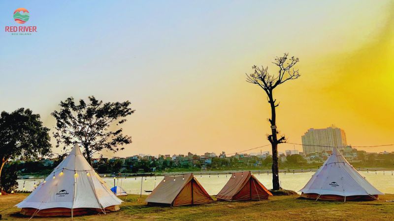 vi-sao-dao-song-hong-la-diem-da-ngoai-ven-do-dang-trai-nghiem-nam-2026